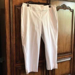 Lane Bryant NWT- Totally Cropped Pant